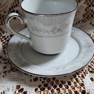 Vintage Lenox Bouquet Collection Teacup & Saucer Doves & Florals